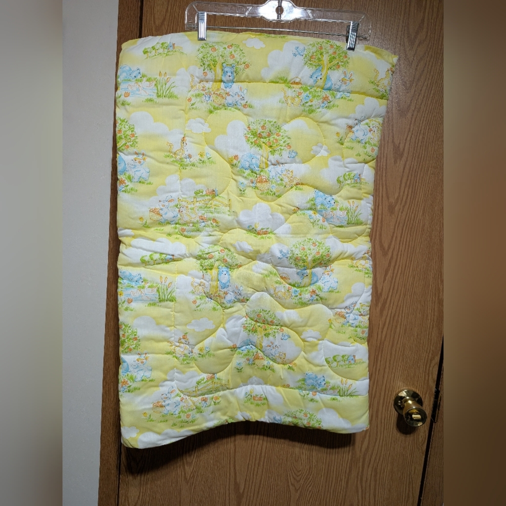 Vintage Dundee Yellow Baby Quilted Zipper Blanket  Spring Animals New No Tag